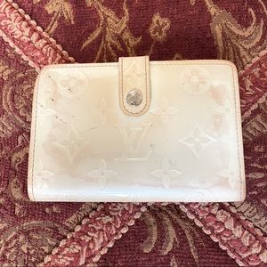Louis Vuitton Monogram Vernis Porte Monnaie Billets Viennois Wallet